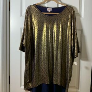 NWT LuLaRoe 2XL top. Beautiful gold glistens would be perfect for New Year’s Eve